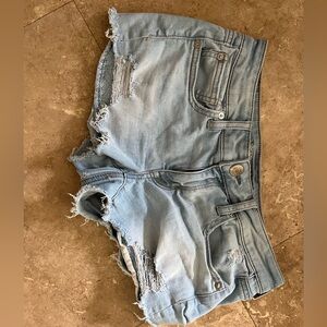 American eagle women’s light blue jean shorts size 4 super stretch